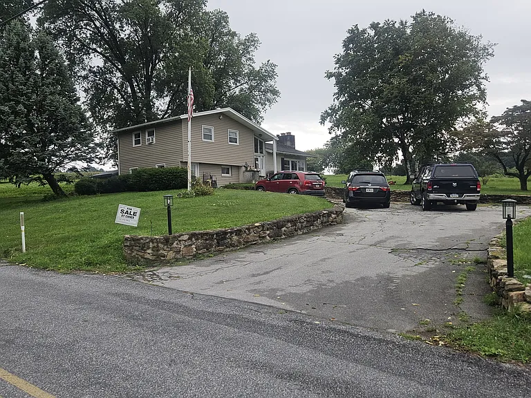 710 Stricklers School Rd — Photo 1