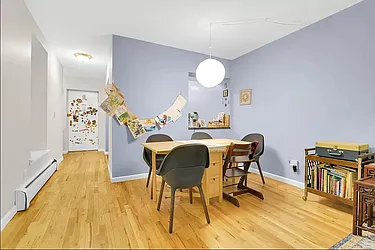 Rented by R New York