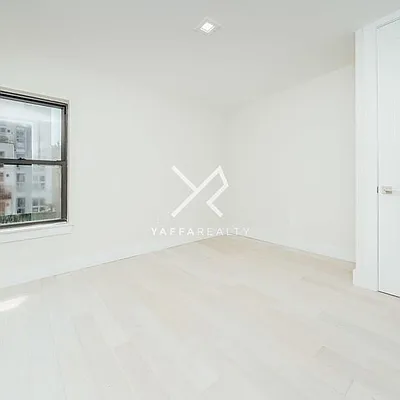 Rented by Yaffa Realty LLC | media 22