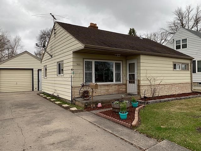 Front of house 2