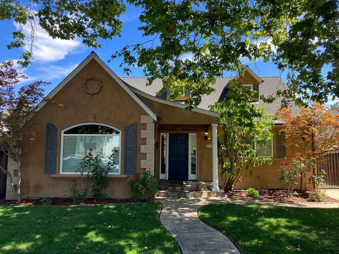 1466 Iris Ct photo 1