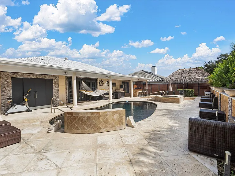 5223 Deerhurst Crescent Cir — Photo 47