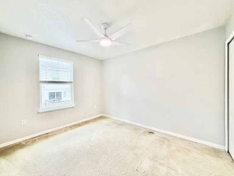 3824 Exeter Ln #1 — Photo 37