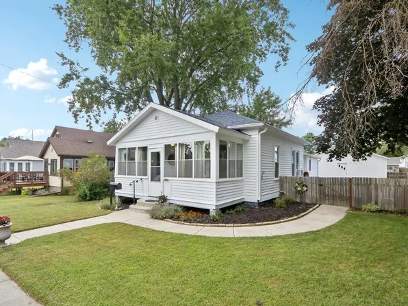 321 East Carroll Street, Portage, WI 53901