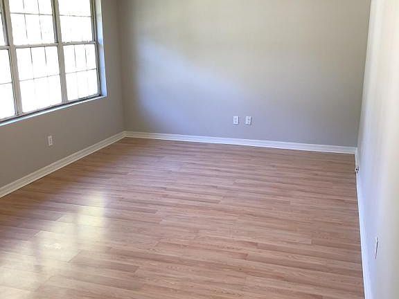 2nd image of 3635 Woodland Dr