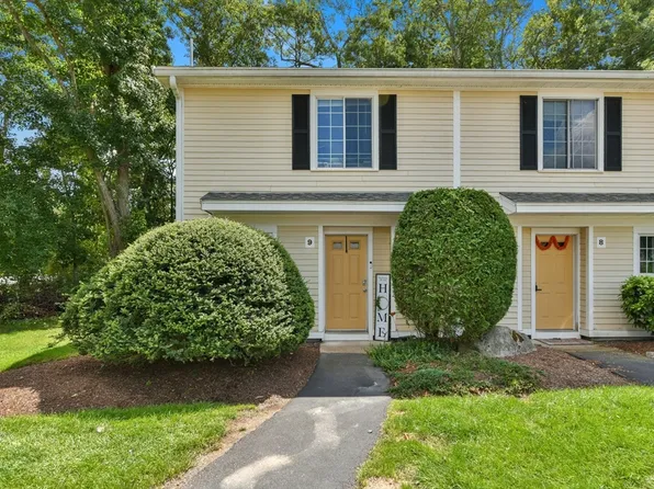 2 Janet Rd APT 9, South Easton, MA 02375