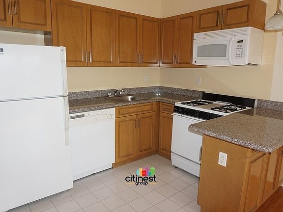 2nd image of 3721 31st St APT 203