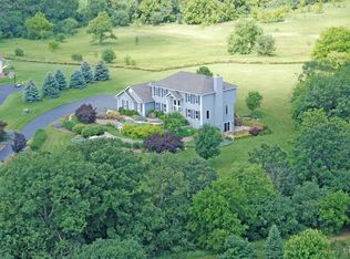 W316S8811 Laurens Pkwy, Mukwonago, WI 53149