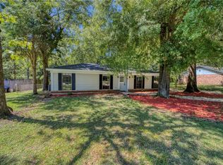 9823 Petaluma Dr, Semmes, AL 36575