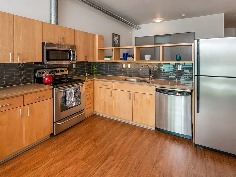 2015 Terry Ave #410 — Photo 9