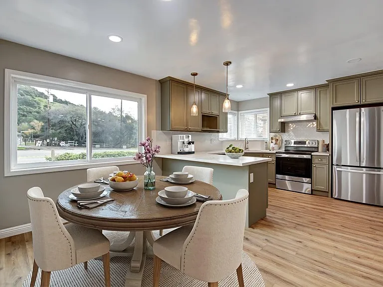125 Hecker Pass Rd — Photo 5