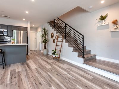 1126 Magnolia Ave, Los Angeles, CA, 90006