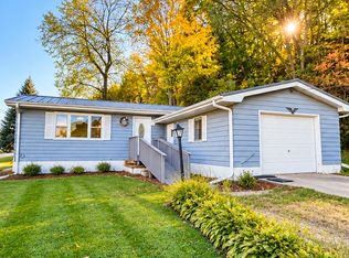 1206 S Highway 52, Guttenberg, IA 52052