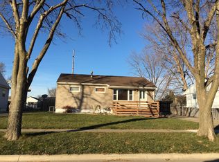 437 E 30th St, South Sioux City, NE 68776