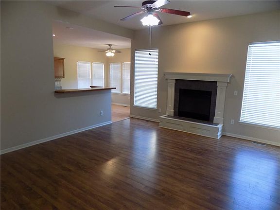 2nd image of 84 Westwood Cir