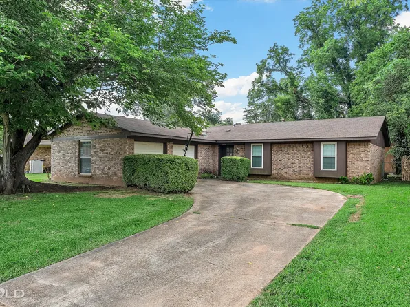 2020 Venus Dr, Bossier City, LA 71112