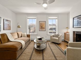 102 Charles St #3C, Boston, MA 02114