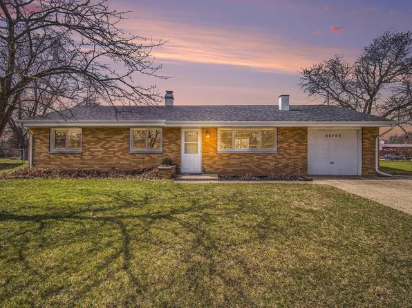 50745 Bristol Ave, South Bend, IN 46637