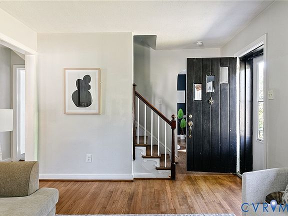 2nd image of 2207 Locbury Ln