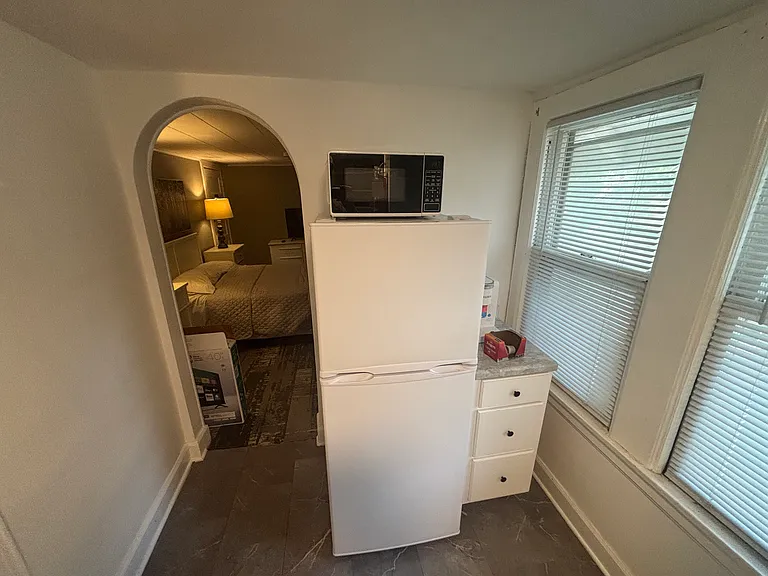 209 N Mathewson Ave #3 — Photo 6