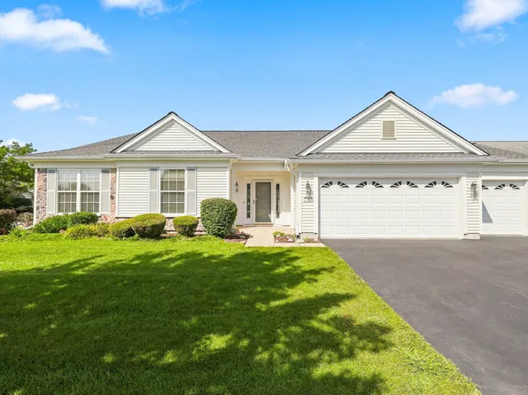 12503 Rolling Meadows Ln, Huntley, IL 60142