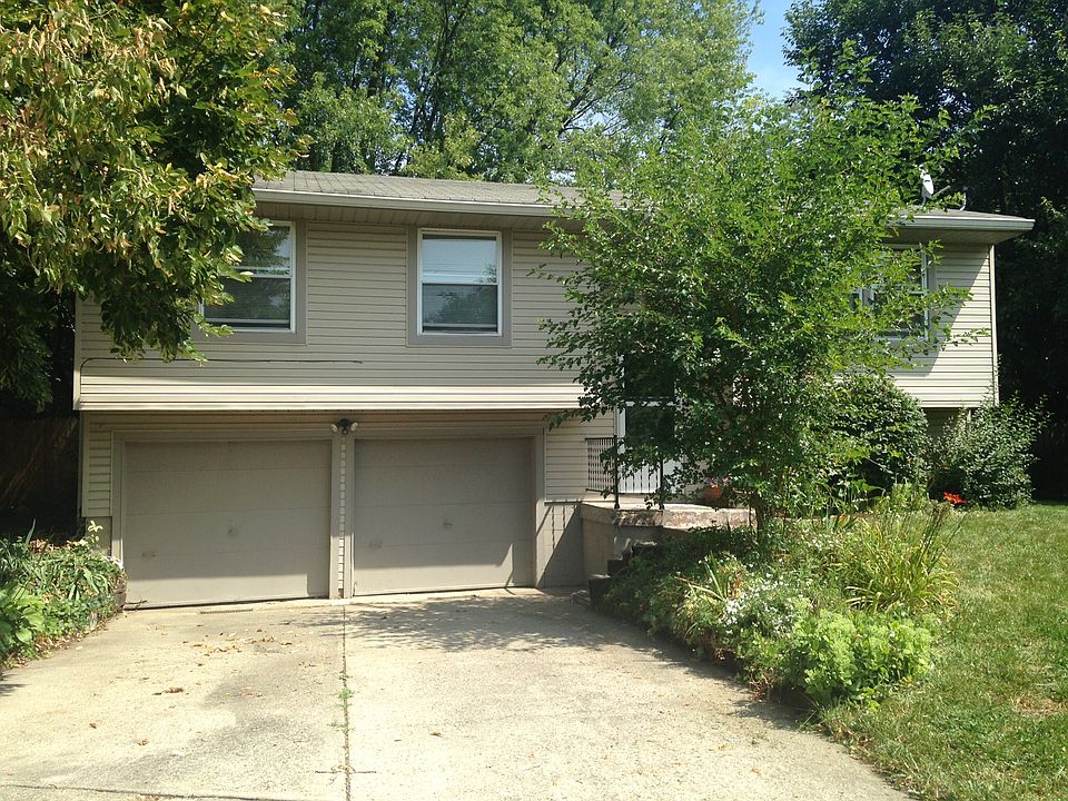 1st image of 351 Broken Arrow Ct