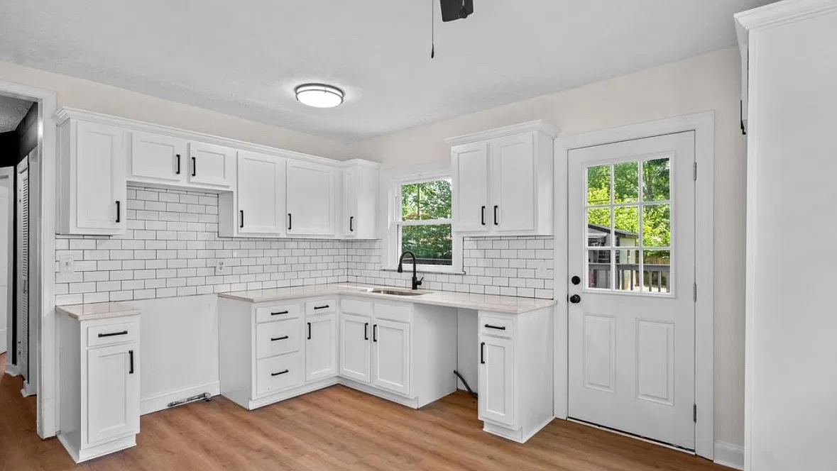 4 bed, 1800 sqft, $1,575 — Photo 2
