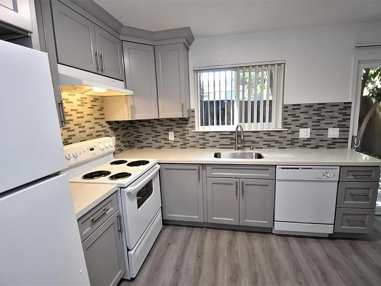 2148 Bella Casa St — Photo 2