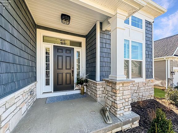 2nd image of 4878 Westwinds Dr