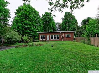 1996 Brookview Rd, Castleton On Hudson, NY 12033