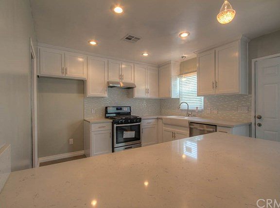 4th image of 17270 Hibiscus St