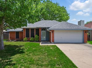 1200 Oak Valley, Denton, TX 76209