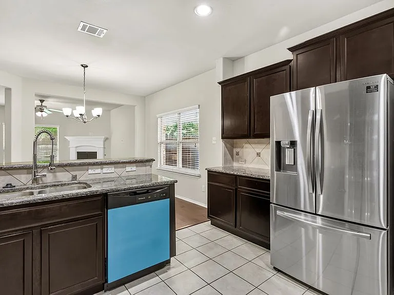 9813 Moccasin Creek Ln — Photo 6