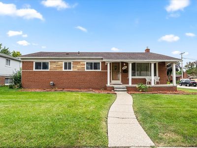 29661 Linda St, Livonia, MI, 48154