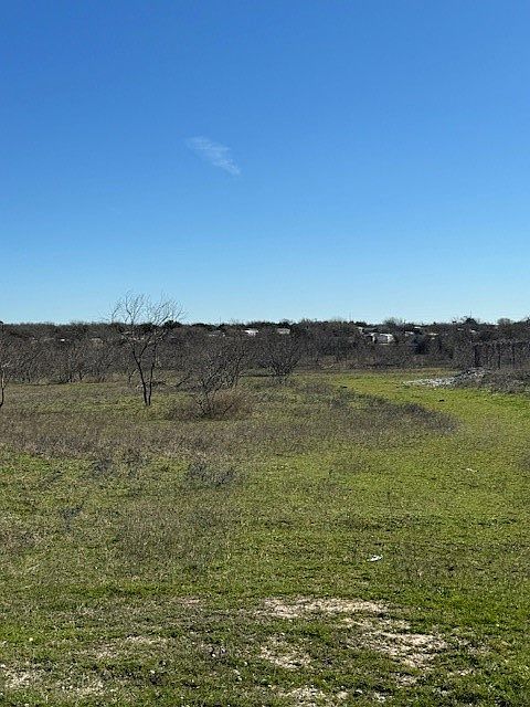 1st image of 741 County Road 909