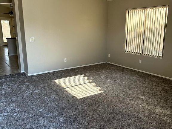3rd image of 16115 W MORELAND Street