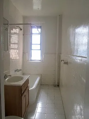 Rented by Keller Williams NYC | media 27