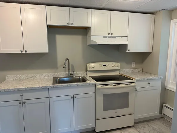 718 Howard Ave #A, Pottsville, PA 17901