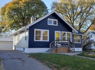 3732 N 53rd St, Omaha, NE 68104