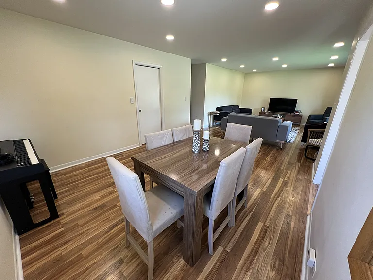 1431 E Emmerson Ln — Photo 6