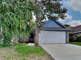 2426 Beverly Hills Ln, Mesquite, TX 75150