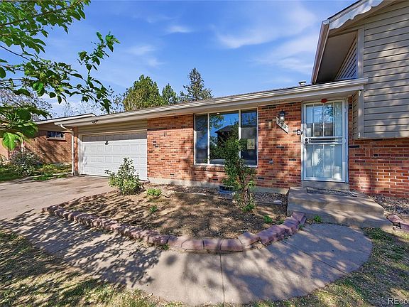 3rd image of 994 S Victor Way
