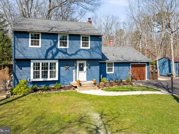 7 Wicklow Dr, Shamong, NJ 08088