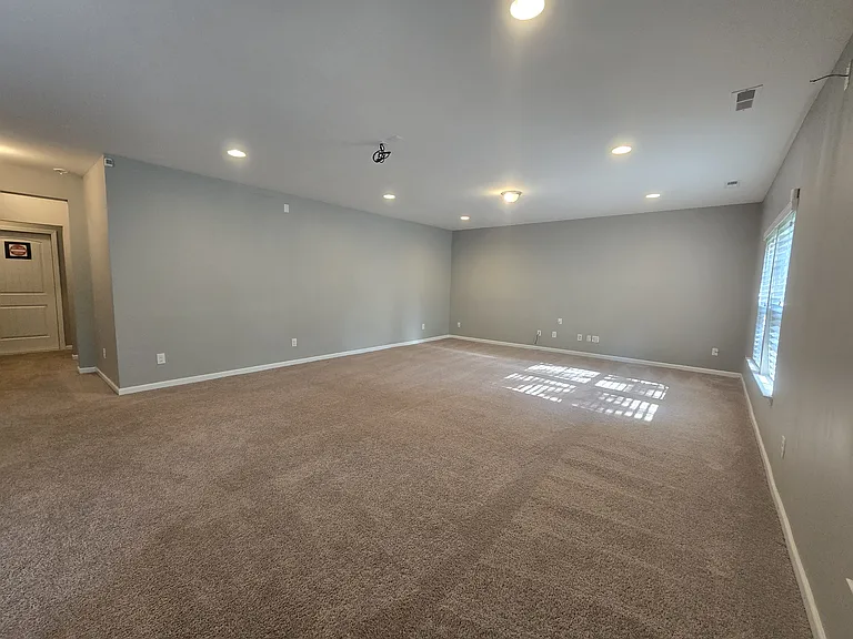 3917 Valley Side Ct — Photo 19