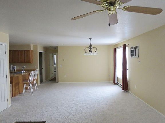 3rd image of 510 Pioneer Ave