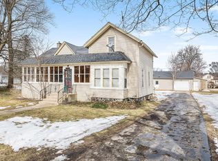 409 E Exchange St, Gobles, MI 49055