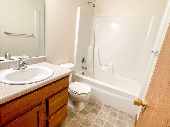 Lowell Avenue, 5131 Lowell Ave #1, Lincoln, NE 68506