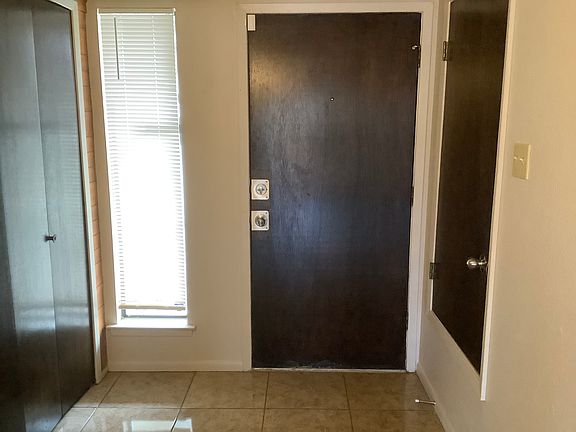 5th image of 7304 Oregon Trl NW