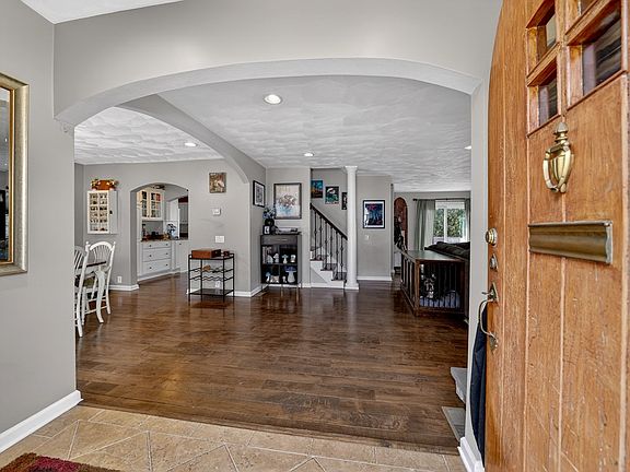2nd image of 1 Crary Ave