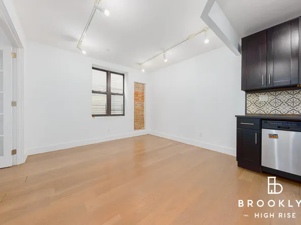 843 Dekalb Avenue image 1 of 9